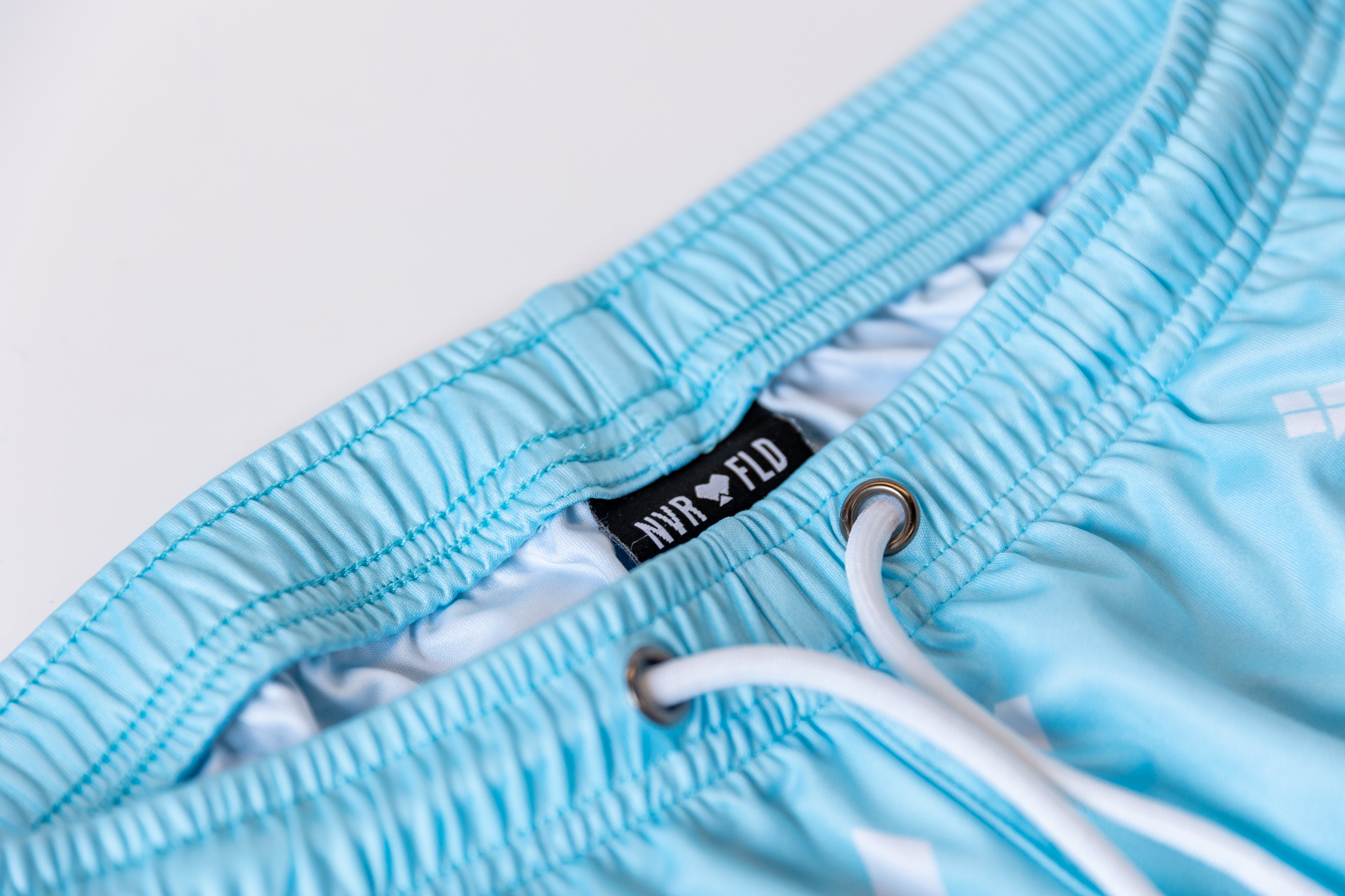 Never Fold Graffiti Shorts 2.0 | White